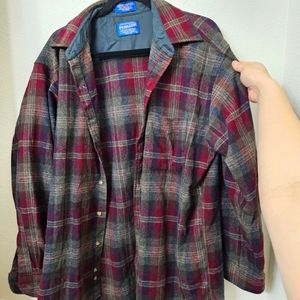 Pendleton Men's Button Up Long Sleeve 100% Pure Virgin Wool Red Flannel Shirt L
